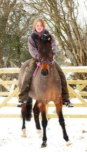 Rhiannon Lewis - Rider/Groom